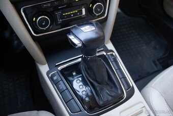 ŠKODA SUPERB 2.0 TDI CR 170k Elegance DSG 2008 - 14
