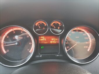 Peugeot 308 SW - 7 miestne - 14