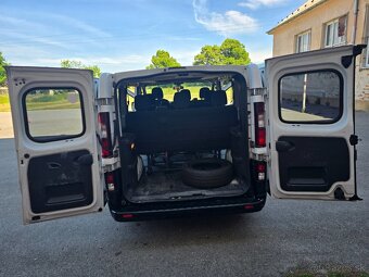 Opel Vivaro Bus 1.6 biturbo 103KW - 14