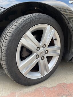 Toyota Auris 2010 2.2d - 14