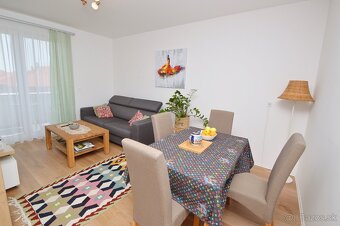 Predaj priestranný 2i byt s 7,15 m2 terasou, pivnica, Rajka - 14