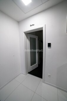 Krásne priestory na podnikanie do prenájmu v centre Rimavske - 14