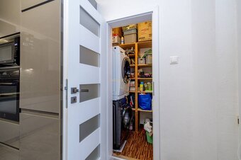 ASSENZIO-PREDAJ- 3 IZBOVÝ BYT s LOGGIOU-70,28m2- JURKOVIČOVÁ - 14