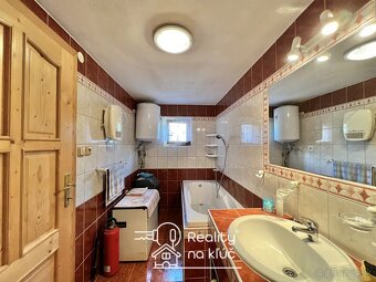 Na predaj krásna zariadená chata s vinohradom - Trávnica - 14