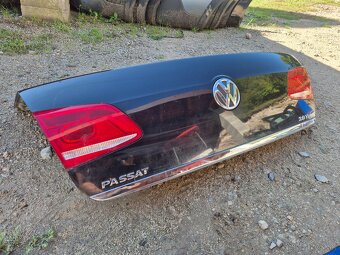 Predám zadný kufor pre Volkswagen Passat B7 sedan - 14