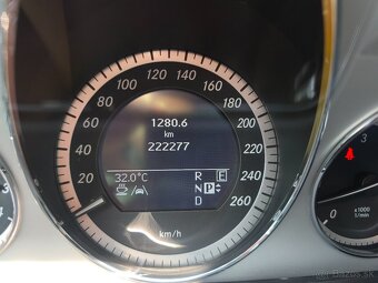Mercedes - Benz E350CDI 4Matic Kúpené SK - 14