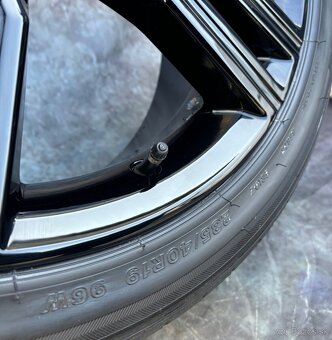 Letní sady Volvo V60/S60 235/40R19 96W - 14