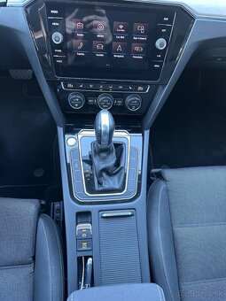 Rezervovaný Volkswagen Passat Variant 2.0 TDI Business DSG - 14
