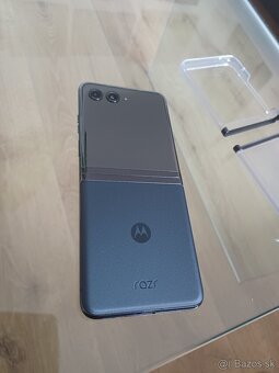Vymenim krásnu a plne funkčnú Motorolo Razr 40 Ultra 8/266GB - 14