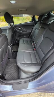 Hyundai I30 Fastback 1.5 Hybrid , automat, 8700km,  6/2025 - 14