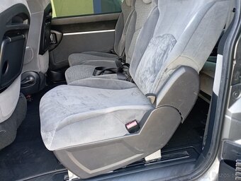 Peugeot 807 2.0 HDi - 14