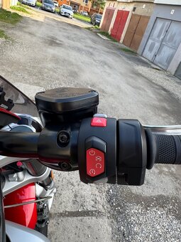 Triumph Rocket 3R - 14