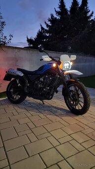Honda CL500 - kombinácia retro štýlu a spoľahlivosti - 14