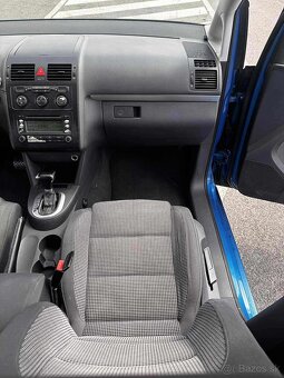 Volkswagen Touran 2,0tdi DSG - 14