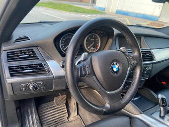 BMW X6 xDrive35d E71, 210 kW - 14