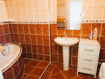 Zvolen, mesto – 3-izbový byt s loggiou a komorou, 85 m2 - 14