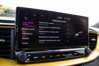 Kia XCeed 1.5 T-GDi Platinum A/T - 14