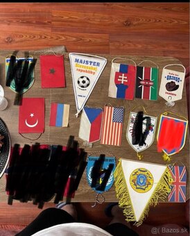 Vojenske Nášivky (a SBS),Vlajočky - 14