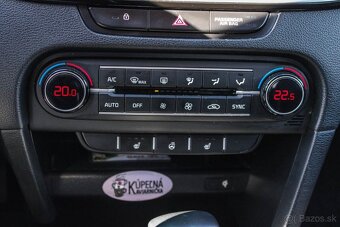 Kia XCeed 1.5 T-GDi Silver A/T - 14