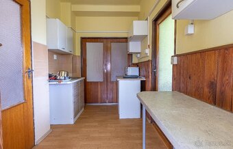 Na predaj 5 izb. rod .dom s malým pozemkom v obci Dolný Štál - 14