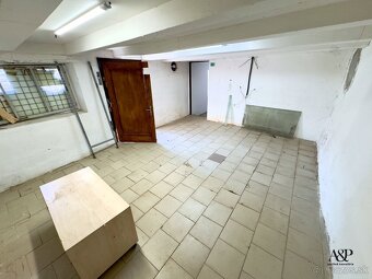 NA PREDJ RODINNÝ DOM-PODNIKATEĽSKÝ PRIESTOR, POZEMOK 826M2,  - 14