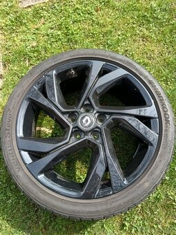 Renault Megane IV GT 205 - 14