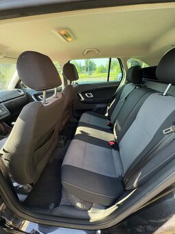 Škoda Fabia Combi 2 1.9 77kw SportLine - 14