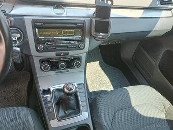 VOLKSWAGEN PASSAT VARIANT 2.0 TDI CR 103 kW BLUEMOTION - 14