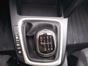 2022_KIA Ceed combi 1.5 turbo BENZÍN_1.maj.SR_9.500€ netto_ - 14