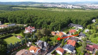 Pekný stavebný pozemok Pereš pri Lesoparku, tichá ulica - 14