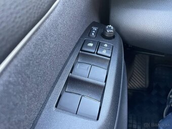 Toyota Yaris Cross 1.5 Hybrid - 14