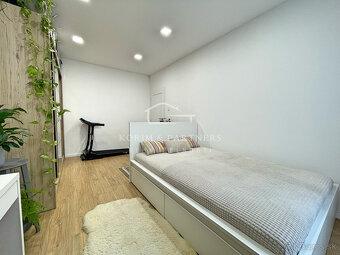 Veľkoplošný 3 izbový tehlový byt, Komárno - 14