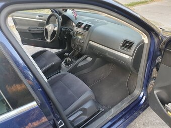 Volkswagen Jetta 2.0TDI 103kw r.v.2006 - 14