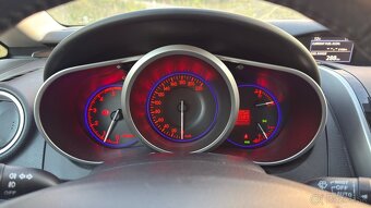 Mazda CX-7 2.2 diesel revolution 4x4 , TOP stav - 14