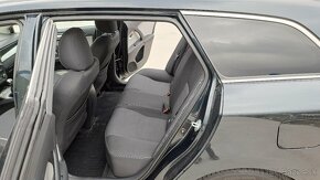 Toyota Avensis Combi, 2.0 D, 105 KW. - 14