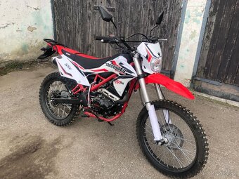 Nove Cestné enduro DEFENDER 250 cm3 - kolesá 21/18 + Štartér - 14