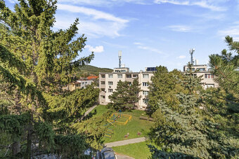 Zaujímavý 3-izbový byt 67 m2 s veľkým potenciálom – ul. Kozm - 14