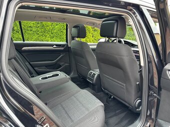 VW Passat Variant B8 2.0 TDI 110kw Panorama - 14