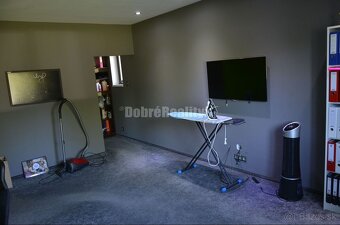 DOBRÉ REALITY - priestranný rodinný dom s veľkým pozemkom v - 14