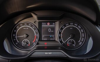 Škoda Octavia Combi 2.0 TDI RS - 14