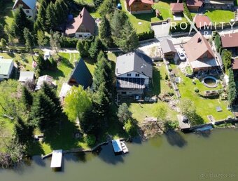 Celoročne obývateľná chata na predaj len 50m od vodnej nádrž - 14