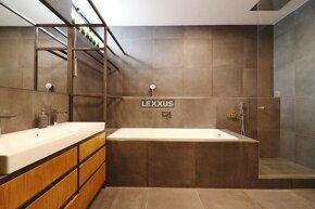 | Luxusný 3 izbový byt - dizajnový projekt CUBES - garáž - 14