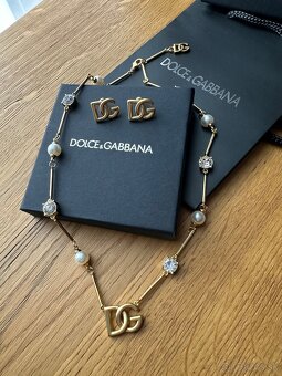 Nová nenosena sada náušníc a nahrdelnika D&G - 14