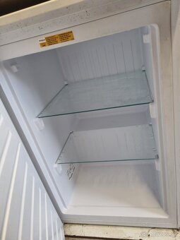 Predajný stánok zo zariadenim - 14