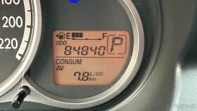 Mazda 2 1,5 benzín automat - 14