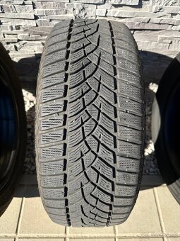 215/55 R17 98V XL zimné GOODYEAR - 14