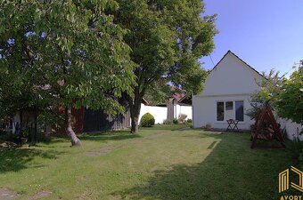PREDÁME KRÁSNY VIDIECKY DOM PO REKONŠTRUKCII, HLBOKÉ, SENICA - 14