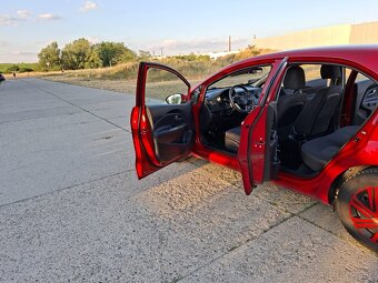 Kia Rio - 14