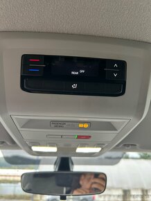POZOR POZORVolkswagen Transporter T6.1 110 KW 2.0 TDI 4x4 - 14