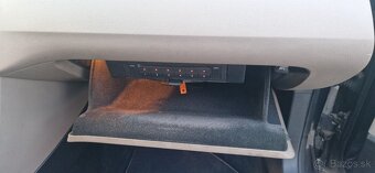 Predam Volkswagen Passat Variant 2.0 TDI 103 KW DSG - 14
